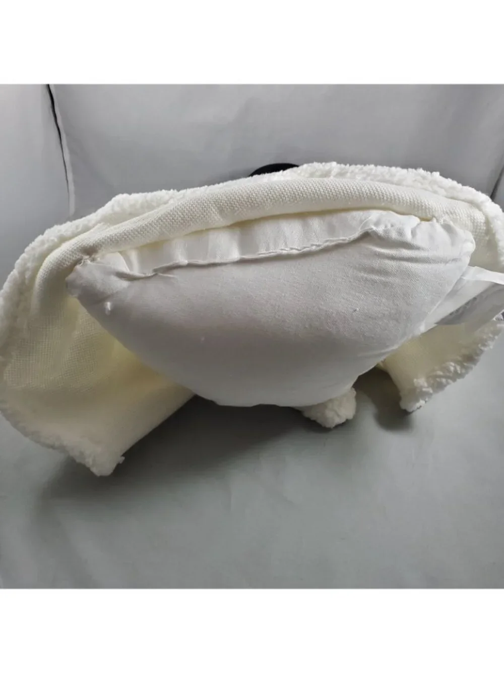 Ghost Pillow w/ Witches Hat & Sherpa Tunic Halloween Decoration New with Tag 16